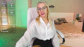 Fay_dunaway posing on webcam (07/29/2025)