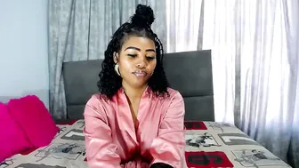 cutejuicequeen young on webcam