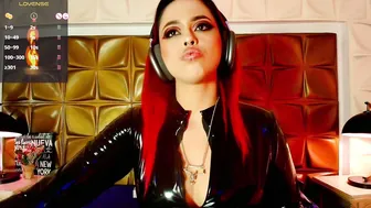 evaafoxxy_ 07-30-2025 posing on cam
