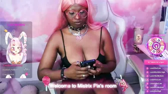 Pixiebob25 07-31-2025 bigboobs