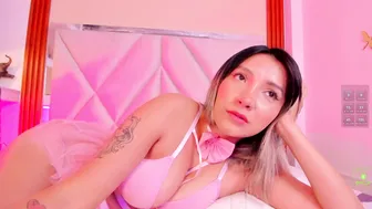 smile__1 nude cam 08-01-2025