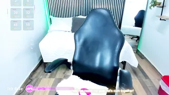 Emily_lewiss hot webcam video (08/01/2025)