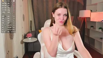 lovellalipss cam show (08/01/2025)