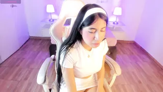lunitaa18 posing on cam - (08-01-2025)