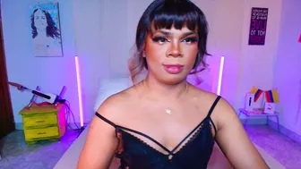 Romirousexx porn chat 02-Aug-25