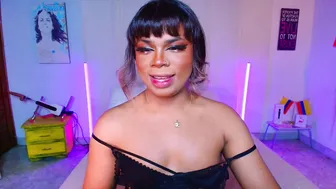Romirousexx porn chat 02-Aug-25