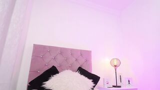 violet_queen2 sex porn cam 23 January 2025