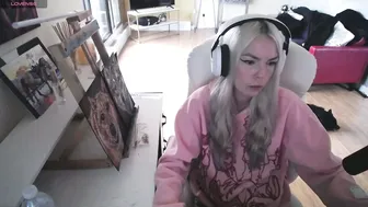 Tinykylie video cam (08-05-2025)