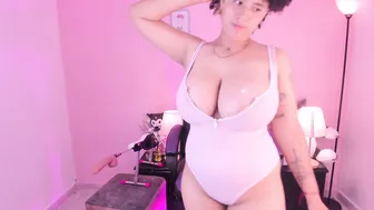 Liaamoretz hot hot live cam video