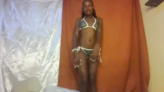 Hot_petite1 on live cam (08/06/2025)