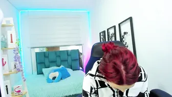 Naomy777_ squirt porn cam