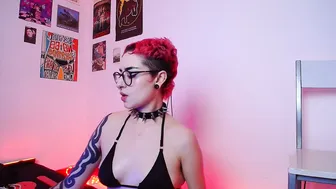 Ravendarkness_ sex chat cam - 08-07-2025