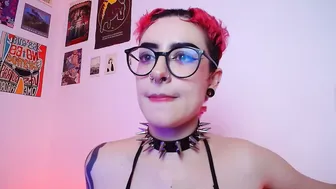 Ravendarkness_ sex chat cam - 08-07-2025