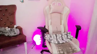 Zooeybelair daddy live webcam show