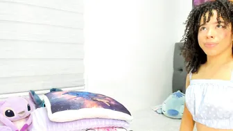 elizabeth_18_ amateur cam video 08-Aug-25