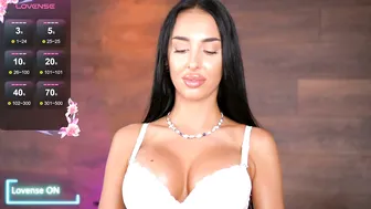 kairaandrews (08-09-2025) on webcam