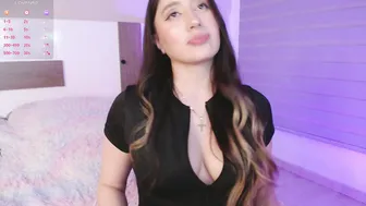 Nailahk show on cam