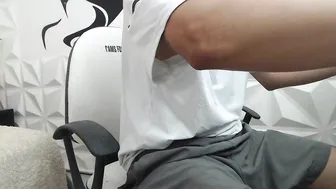 Adam_evehotroom posing on webcam 29-Jan-25
