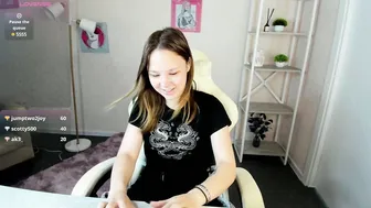 lori_blossom 11-Aug-25