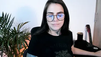 meurief nude (08/12/2025)