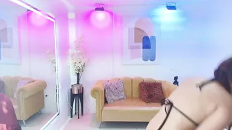 Chloe_andrewss 18 08-12-2025