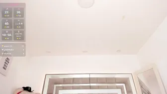 nicolle_foxy 08/12/2025 camvideo