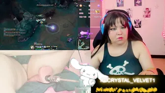 Crystal_velvet01 posing on cam 13-Aug-25