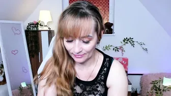Naughtymilane webcam video (08/13/2025)