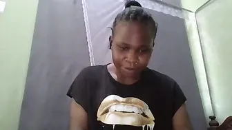yummychocolate_1 cam video (08-13-2025)