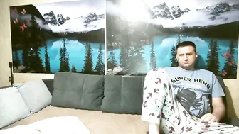 kleosnow posing on cam (08-13-2025)