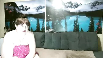 kleosnow posing on cam (08-13-2025)