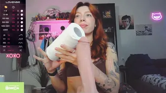 ur_olivia live on cam (08/13/2025)