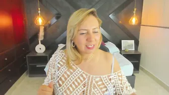andre_soto_ chat sex cam 08-14-2025