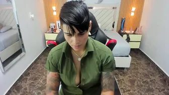 karolandluna 08/15/2025