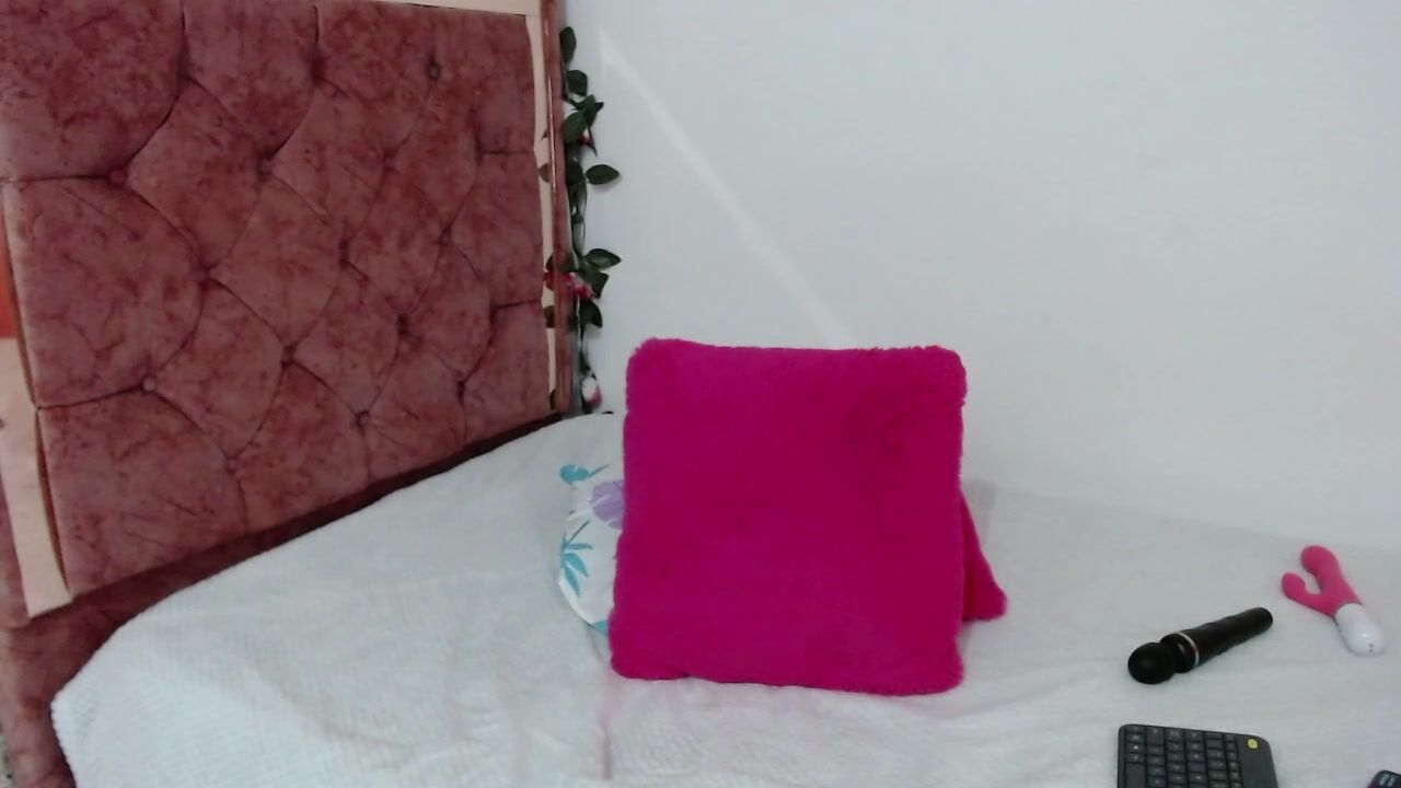 Nicolle_gomes 15-Aug-25 squirt