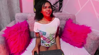 gletty_noa slave cam girl