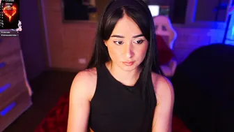 abigail_adamss_ latina cam