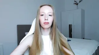 luna_insanity blonde nude on cam
