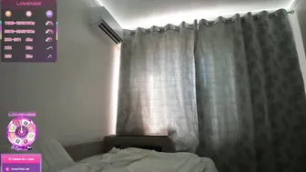 cutestdemon young posing on cam
