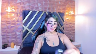 Alahia_dangelo_ video 08/16/2025