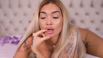 sashaferrera hot webcam video - 17 August 2025