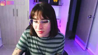 yulienne cam nude live on cam