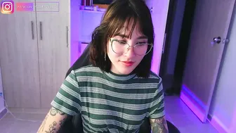 yulienne cam nude live on cam