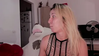 aryahunt 17-Aug-25 amateur cam show