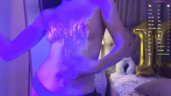 Lornaelin anal cam show