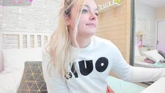 _mistyfox chat girl porn (02/04/2025)