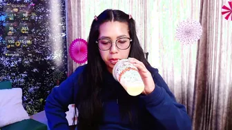 laurabrunetter cam sex chat (02/04/2025)