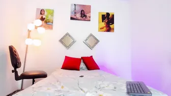 Katta_c pvt posing on cam