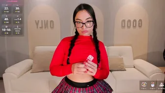 Allisonrogersx bigass posing on cam