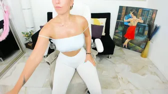 deya_divine (08/19/2025)